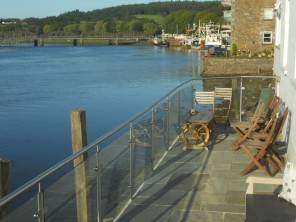 3 Bedroom Riverside Boathouse in Kirkcudbright, Dumfries & Galloway, Scotland